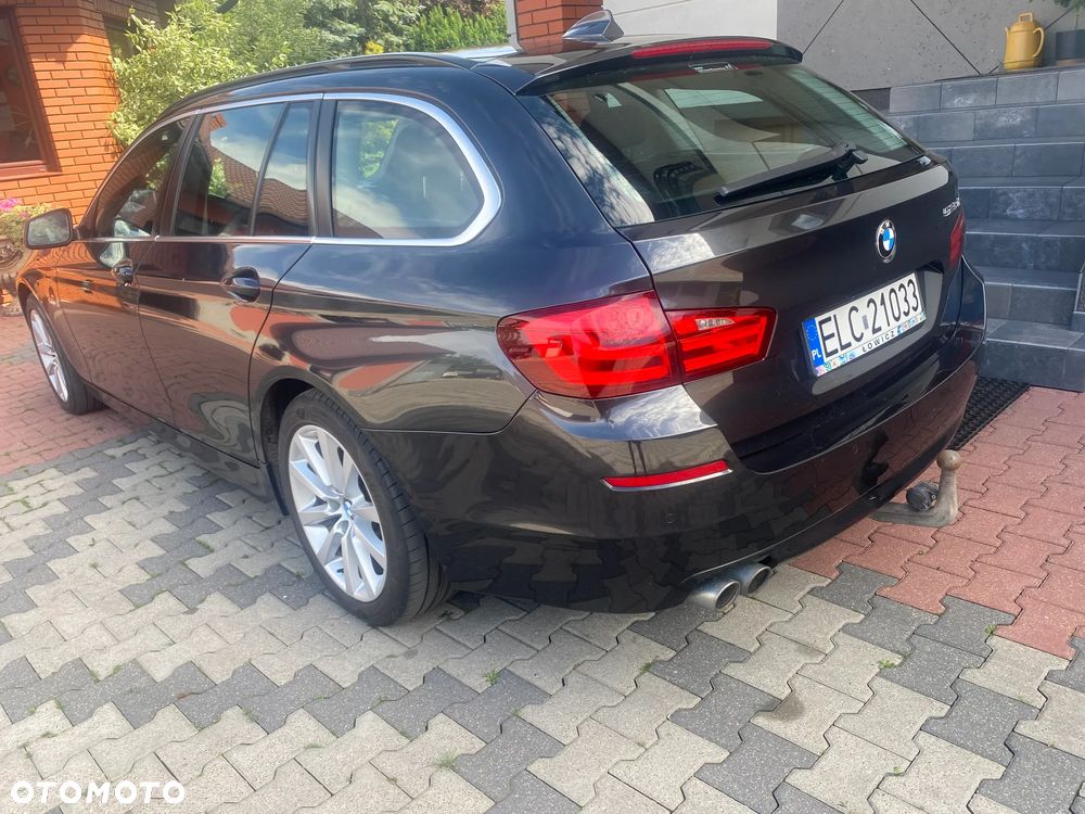 BMW Seria 5 525d - 5