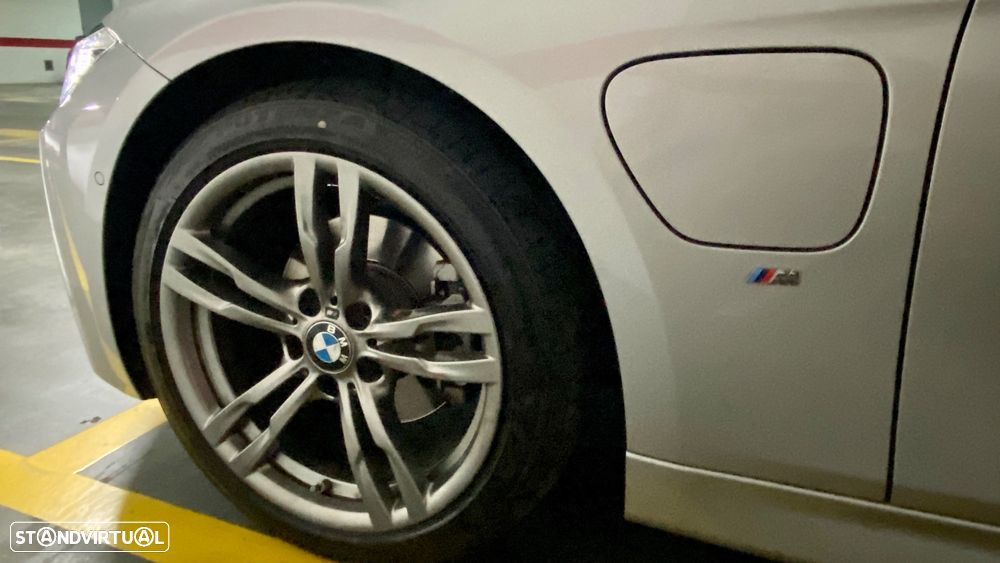 BMW 330 e iPerformance Pack M Shadow - 2