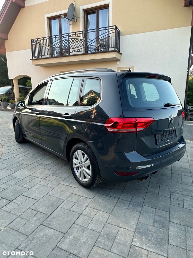 Volkswagen Touran 2.0 TDI SCR DSG ACTIVE - 6
