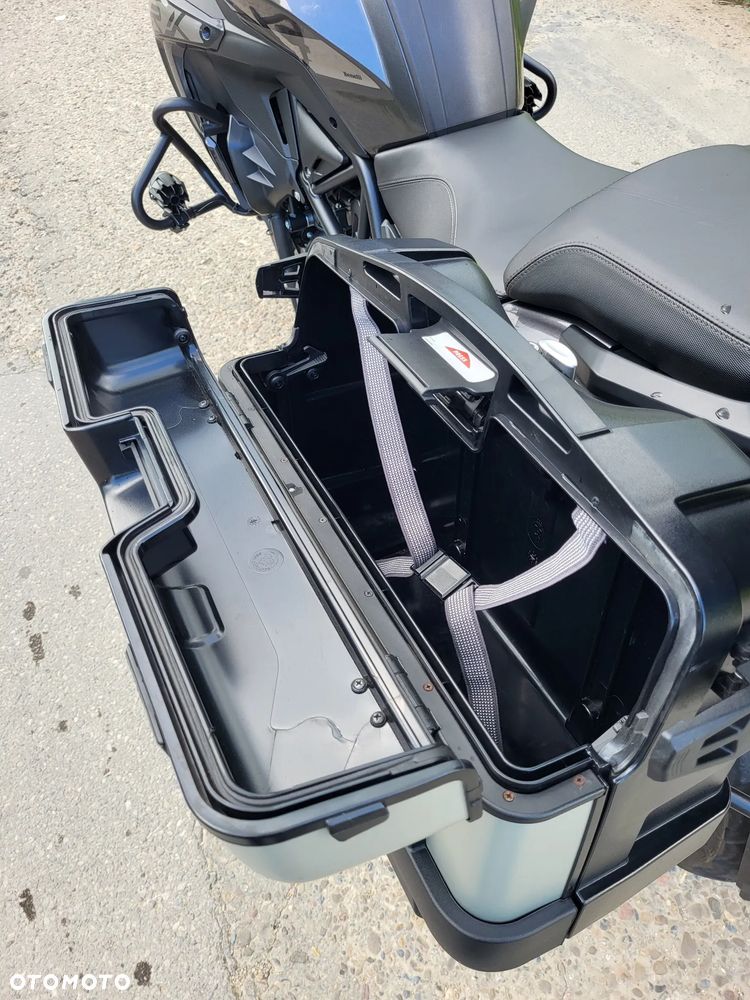 Benelli TRK 502X - 11