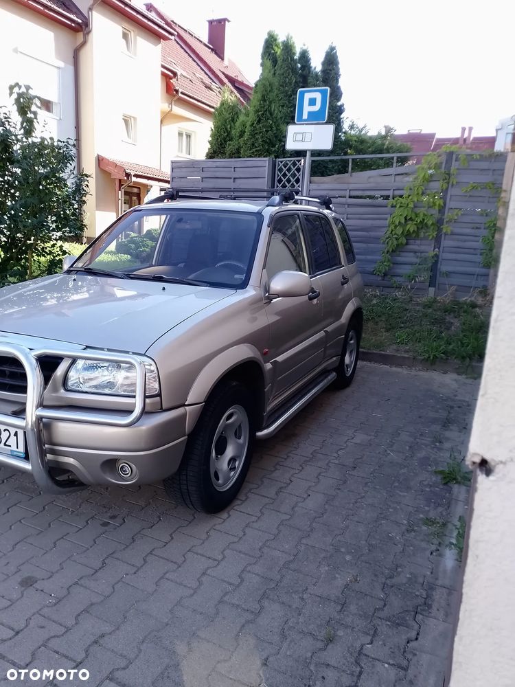 Suzuki Grand Vitara 2.0 - 3