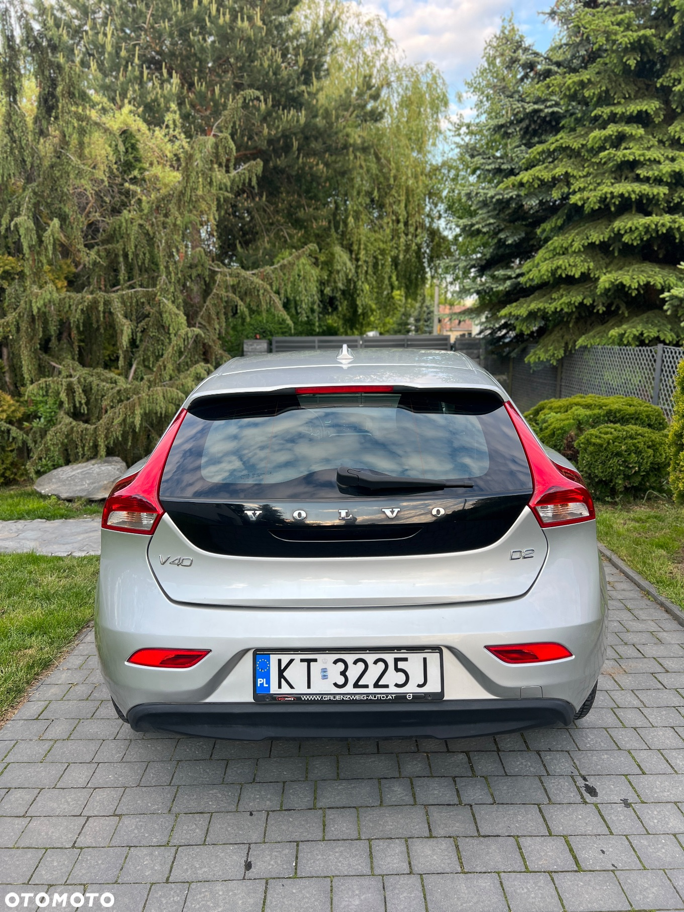 Volvo V40 D2 Momentum - 3