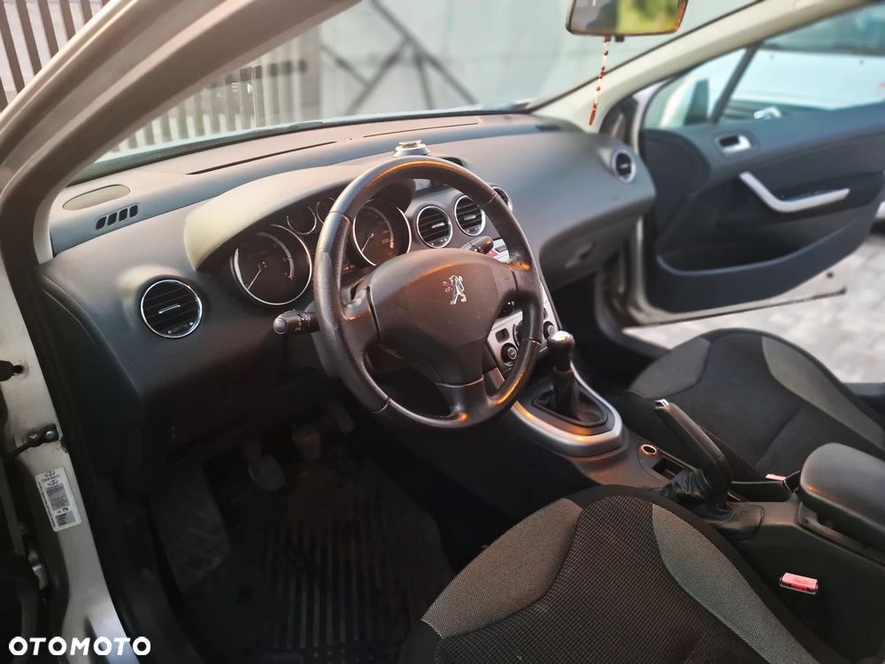 Peugeot 308 1.6 Trendy - 8