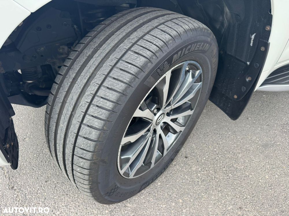 Toyota Land Cruiser 2.8l D-4D 204 CP A/T 7 locuri Luxury AVS Black - 13