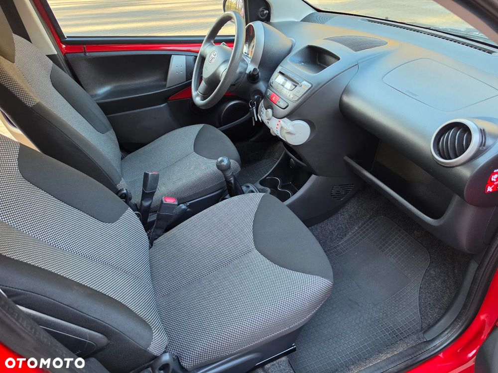 Toyota Aygo 1.0 VVT-i Sprint EU6 - 21