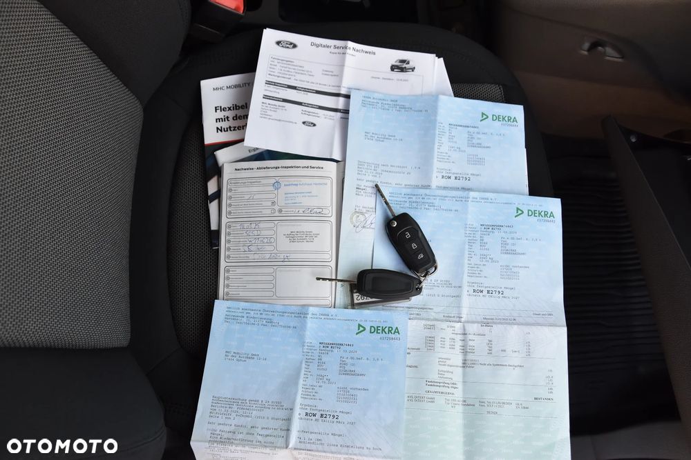 Ford Transit Connect - 25