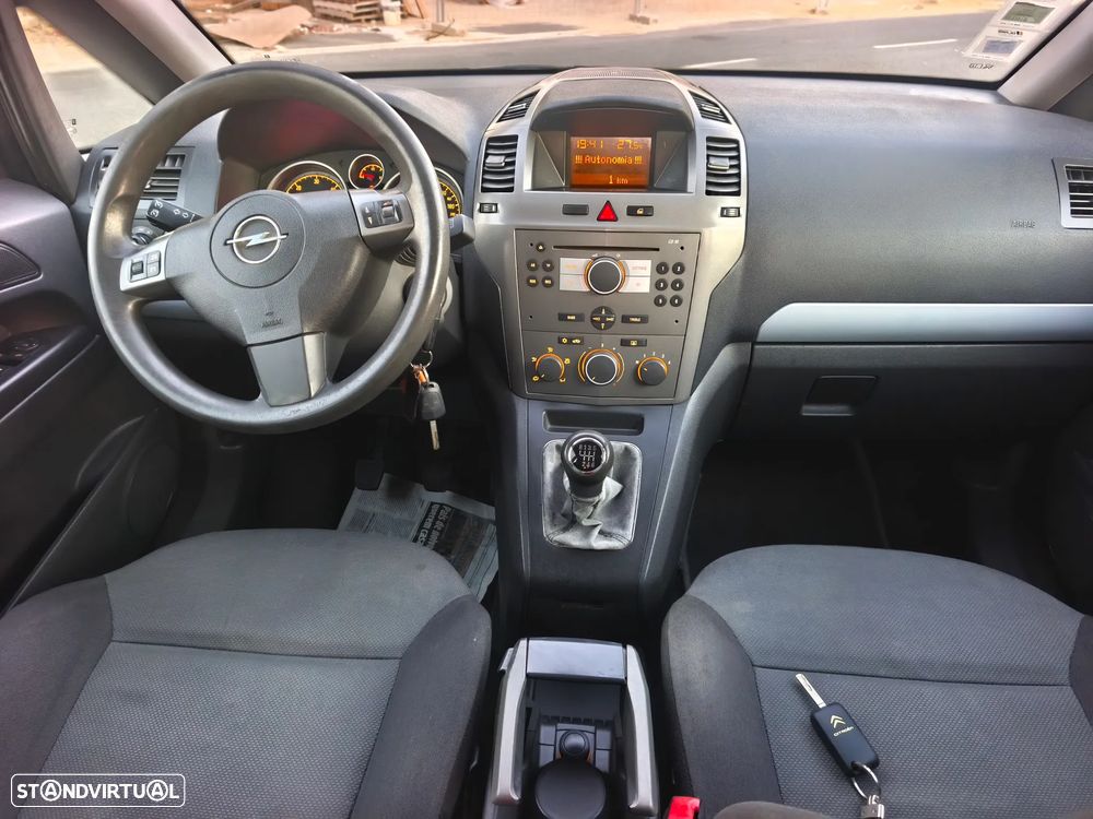Opel Zafira 1.9 CDTi Enjoy - 20