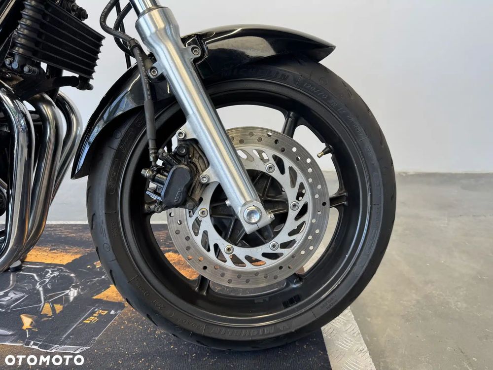 Honda CB - 22