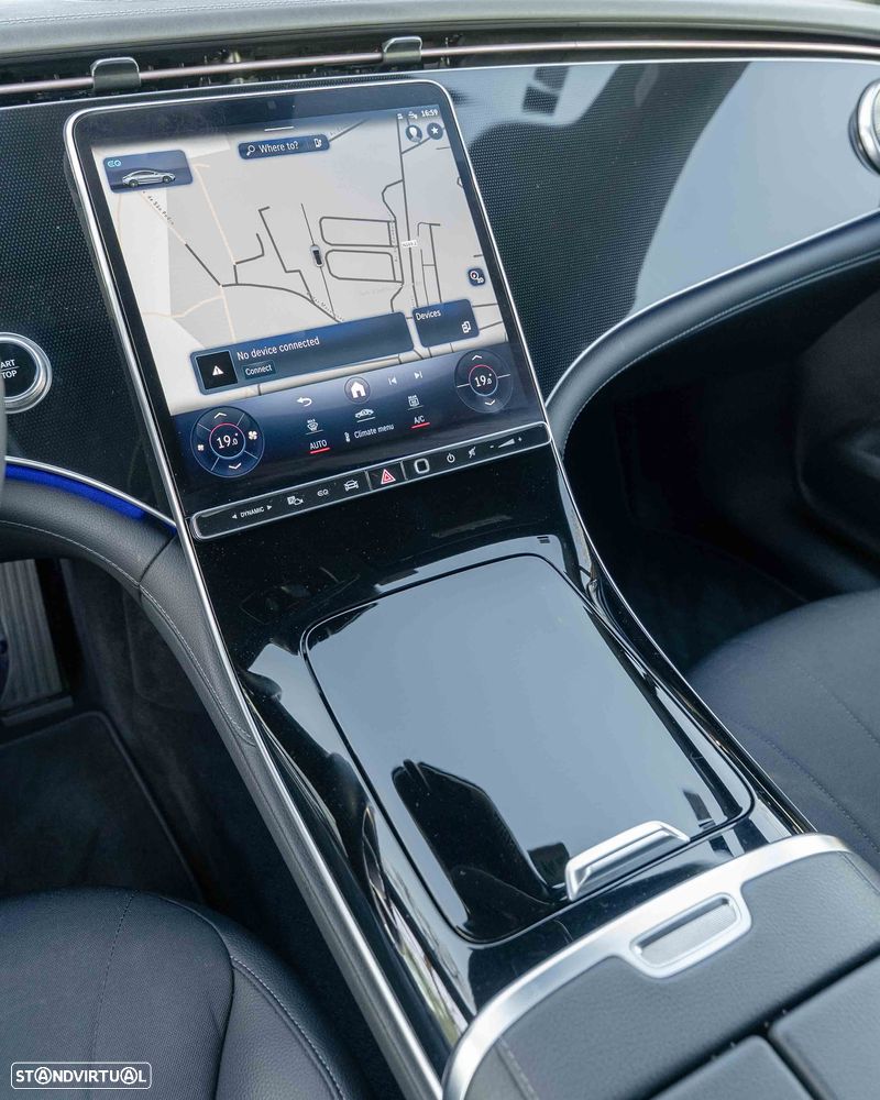 Mercedes-Benz EQE 350 - 27