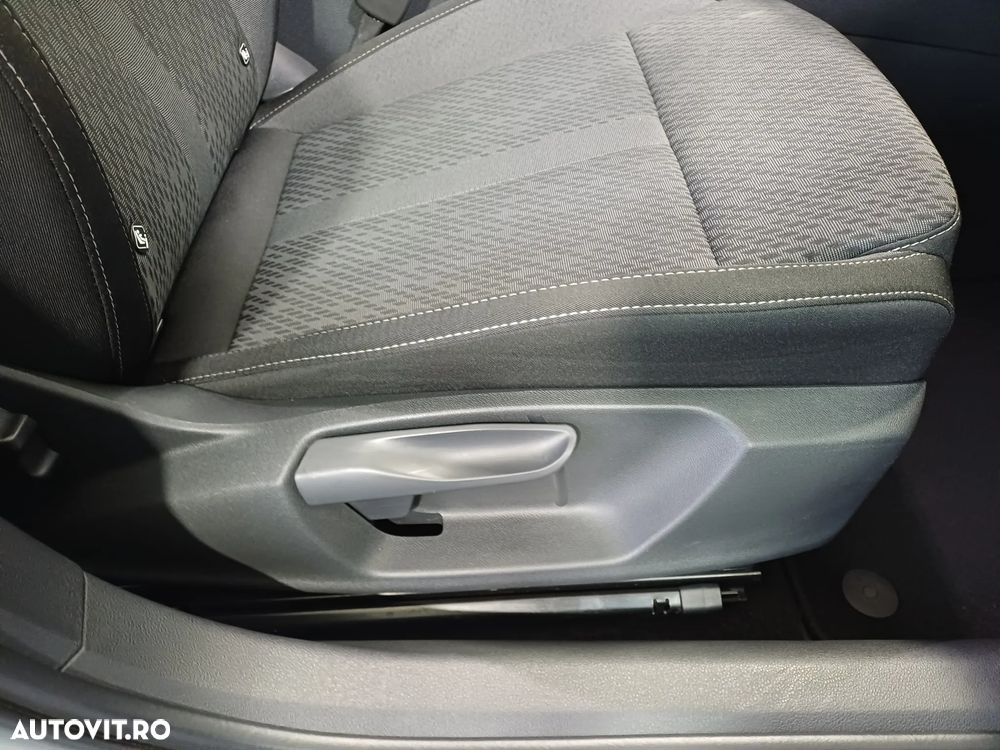 Skoda Octavia 2.0 TDI DSG Style - 33