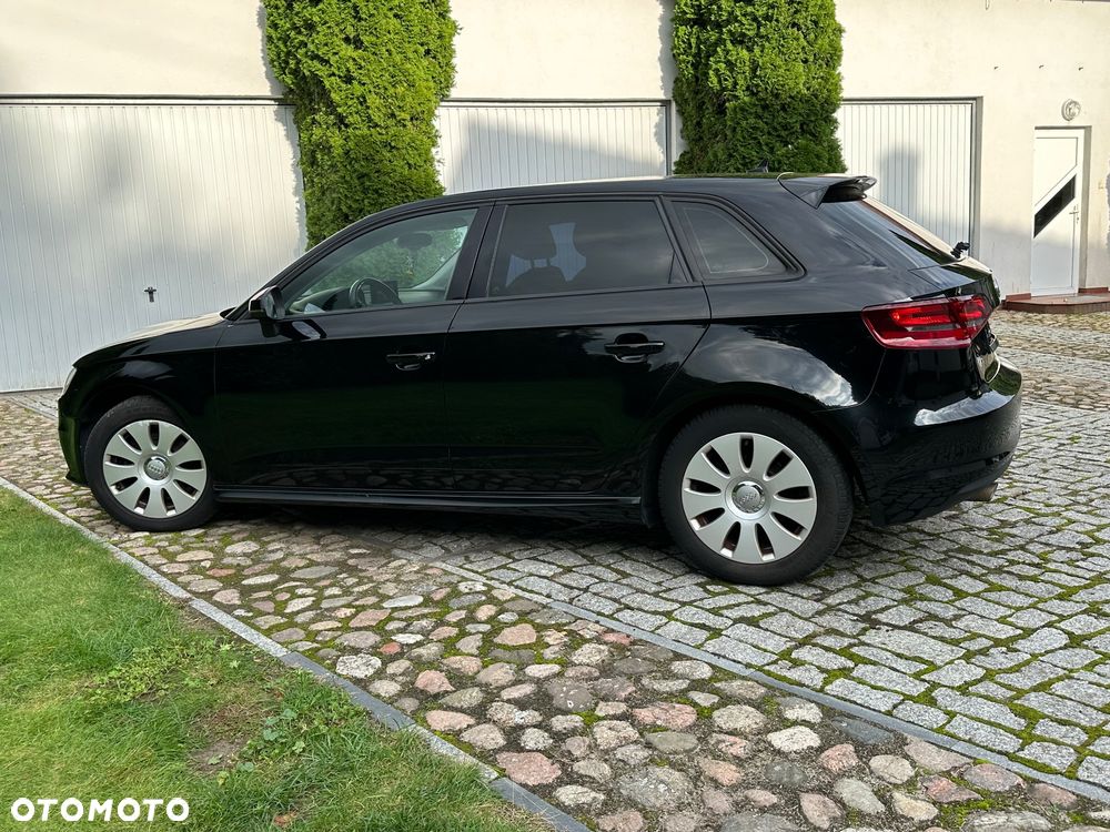 Audi A3 Sportback 1.6 TDI ultra Attraction - 21