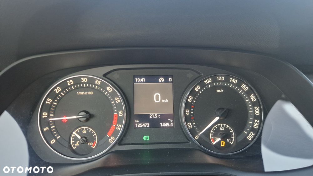 Skoda Octavia 2.0 TDI SCR Ambition DSG - 26