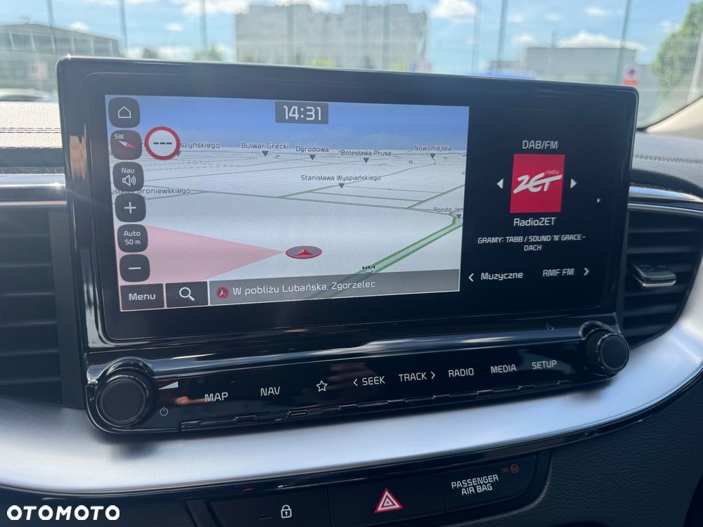 Kia XCeed - 13