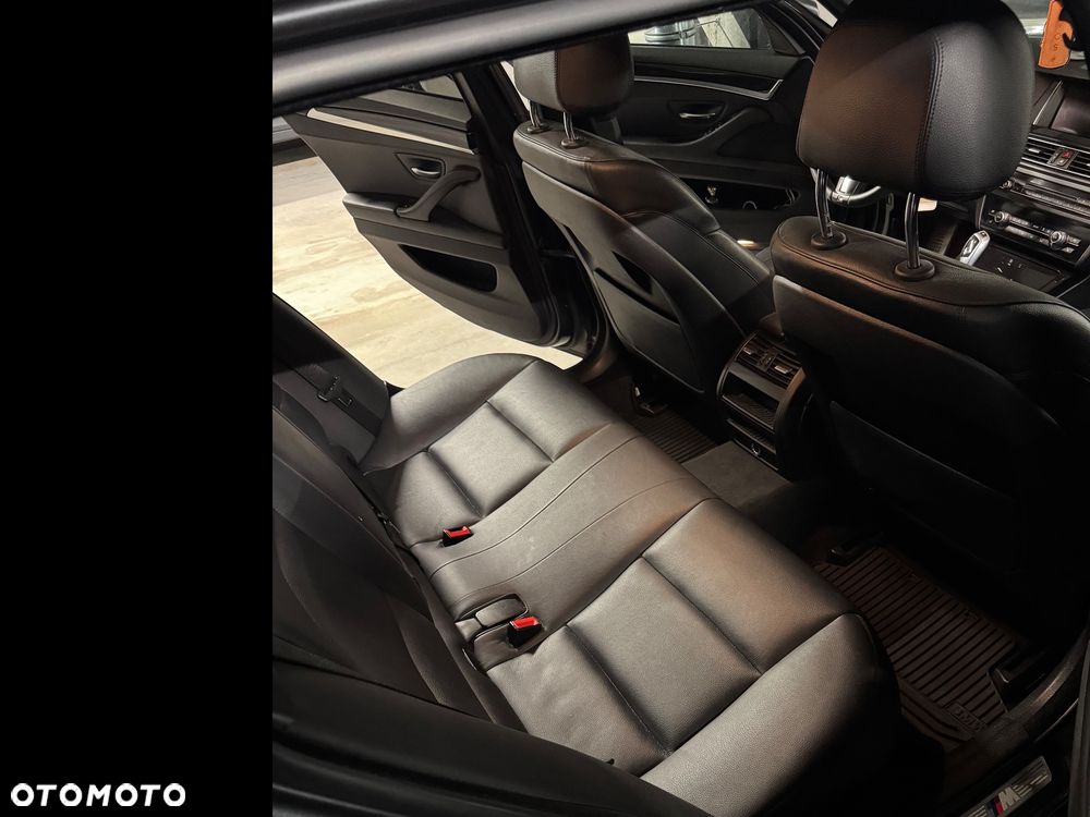 BMW Seria 5 530d Sport-Aut - 9