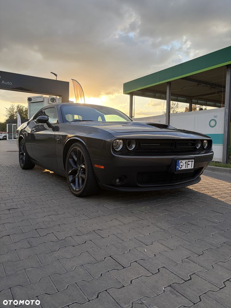 Dodge Challenger - 3