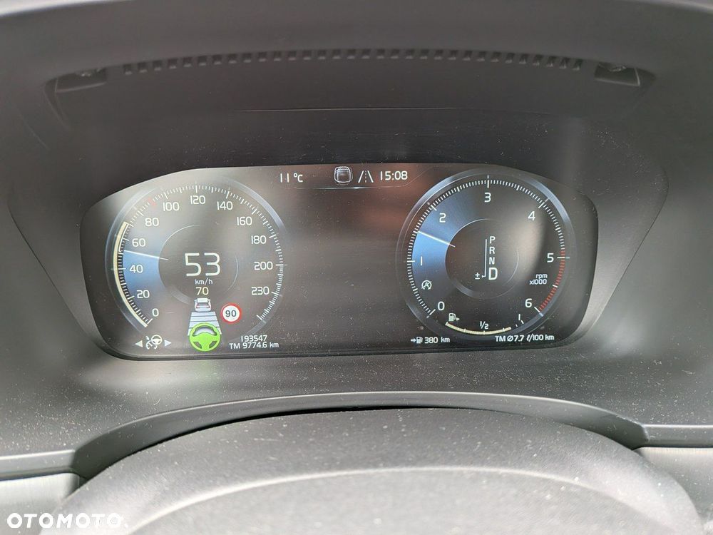 Volvo V90 D5 SCR AWD Momentum Pro - 11