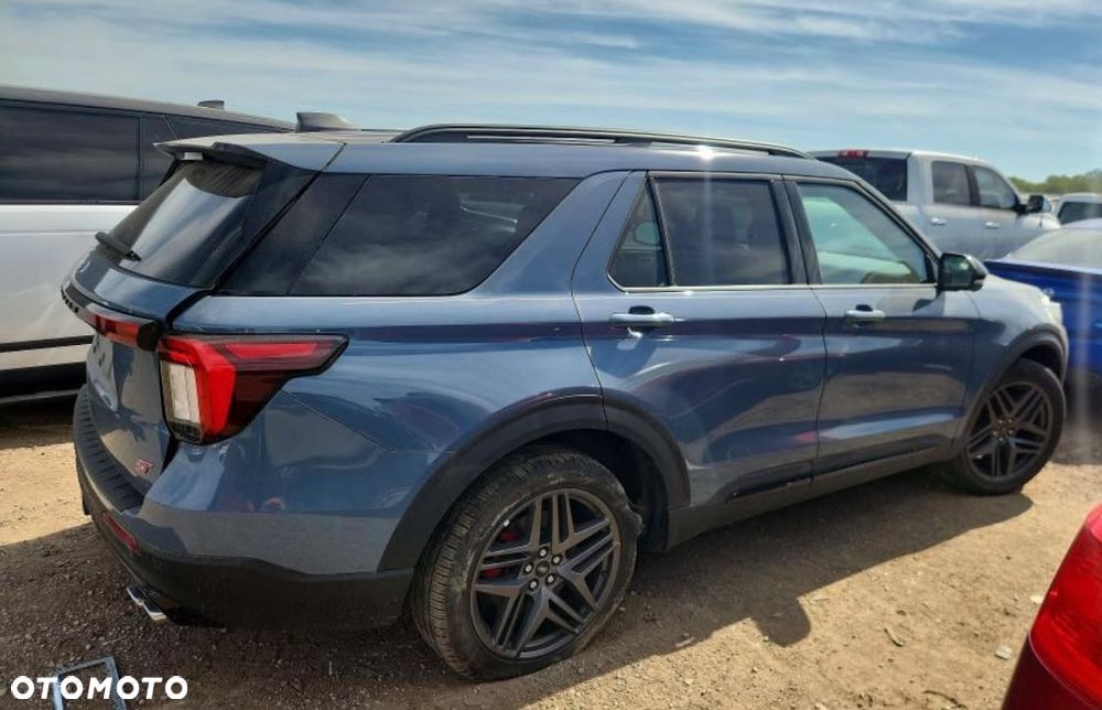 Ford Explorer - 7
