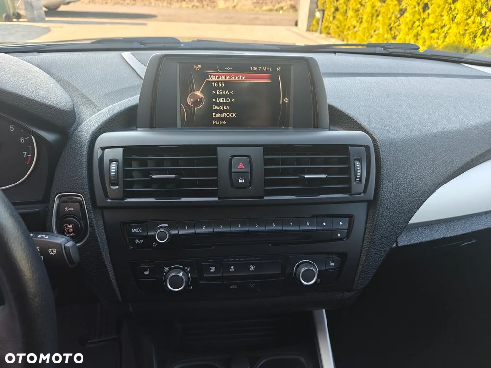 BMW Seria 1 116i - 11
