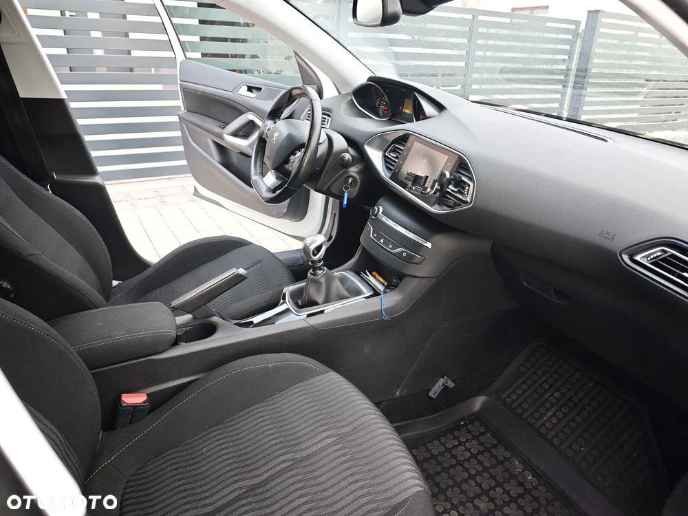 Peugeot 308 1.6 BlueHDi Business Line S&S - 14
