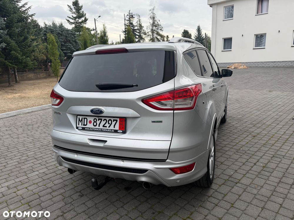 Ford Kuga 1.5 EcoBoost 2x4 Titanium - 9