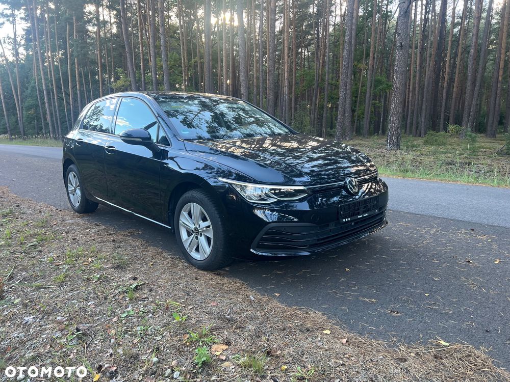 Volkswagen Golf - 1