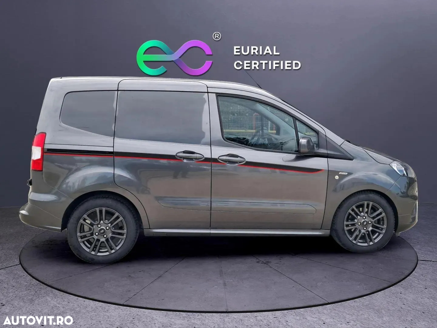 Ford Transit Courier - 4
