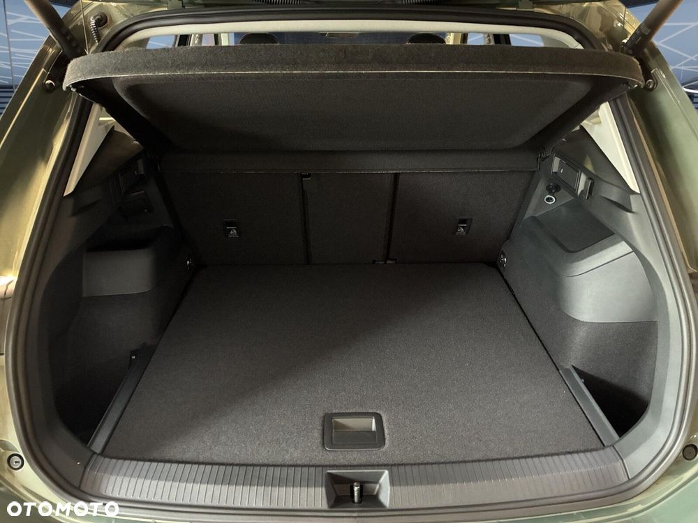 Volkswagen Tiguan - 31