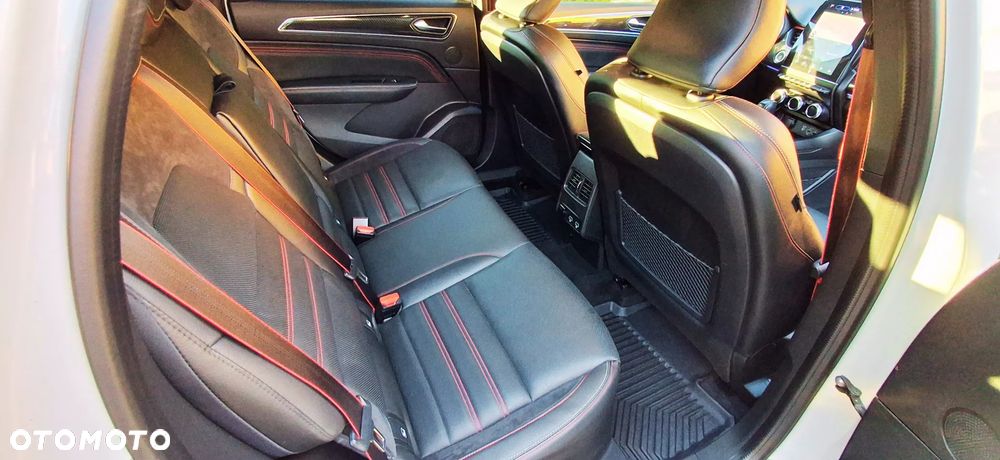 Renault Arkana TCe Mild Hybrid 160 EDC R.S LINE - 13