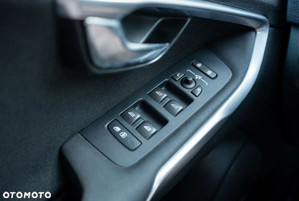 Volvo V40 D2 Drive-E Kinetic - 9