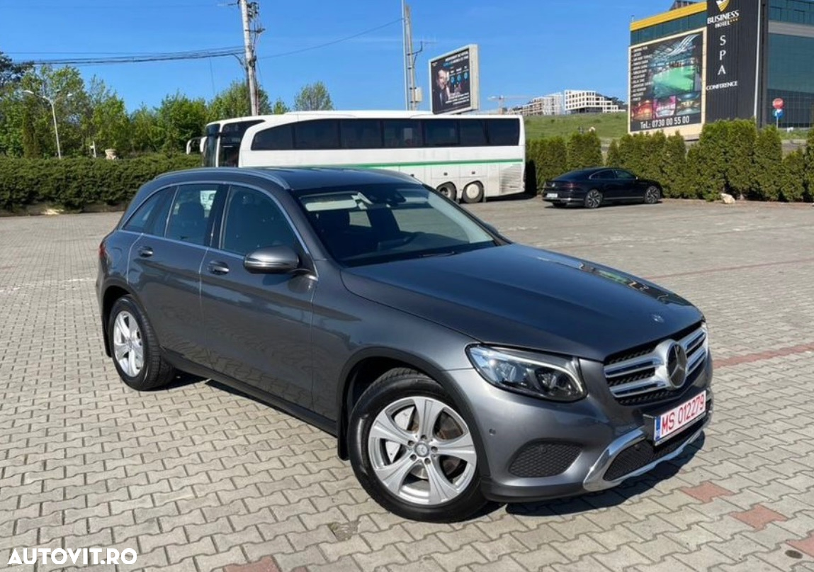 Mercedes-Benz GLC 220 d 4Matic 9G-TRONIC Exclusive - 25