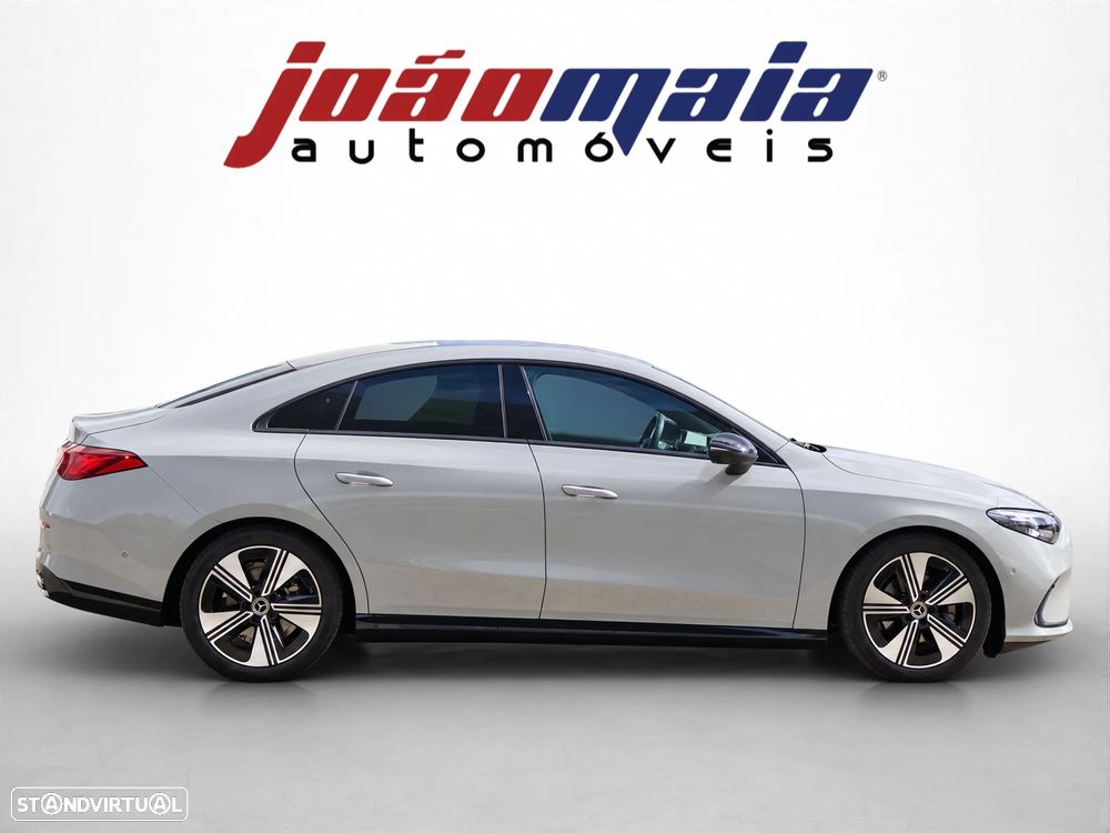 Mercedes-Benz CLA 180 Standard - 12