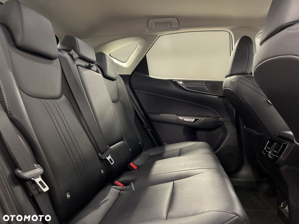 Lexus NX 350h Business AWD - 13