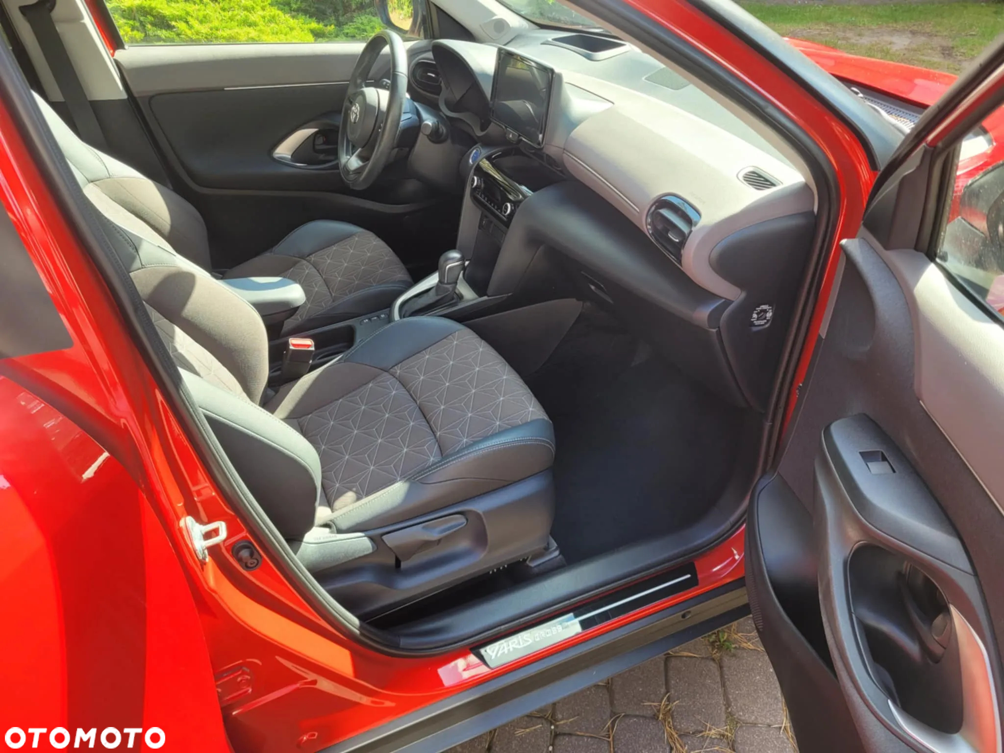 Toyota Yaris Cross Hybrid 1.5 Premiere Edition - 11