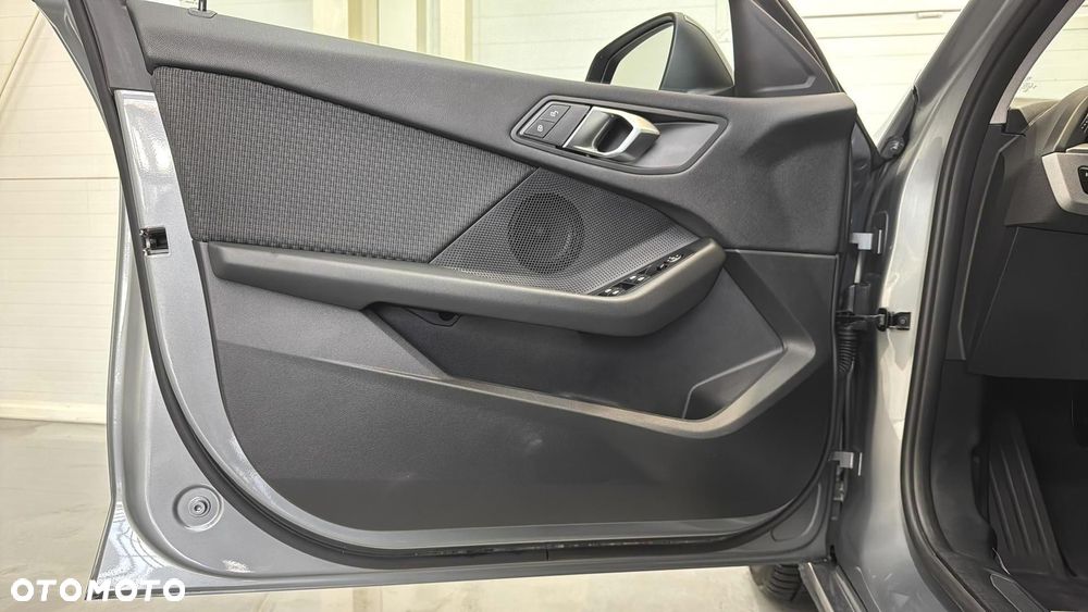 BMW Seria 1 118i Advantage - 12