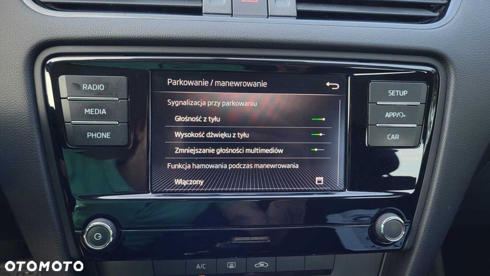 Skoda Octavia 1.6 TDI SCR Active - 24