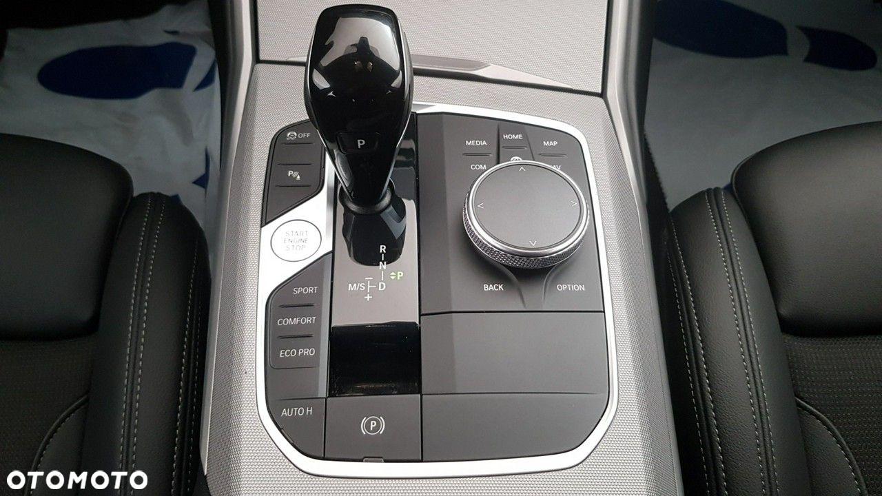 BMW Seria 3 - 30