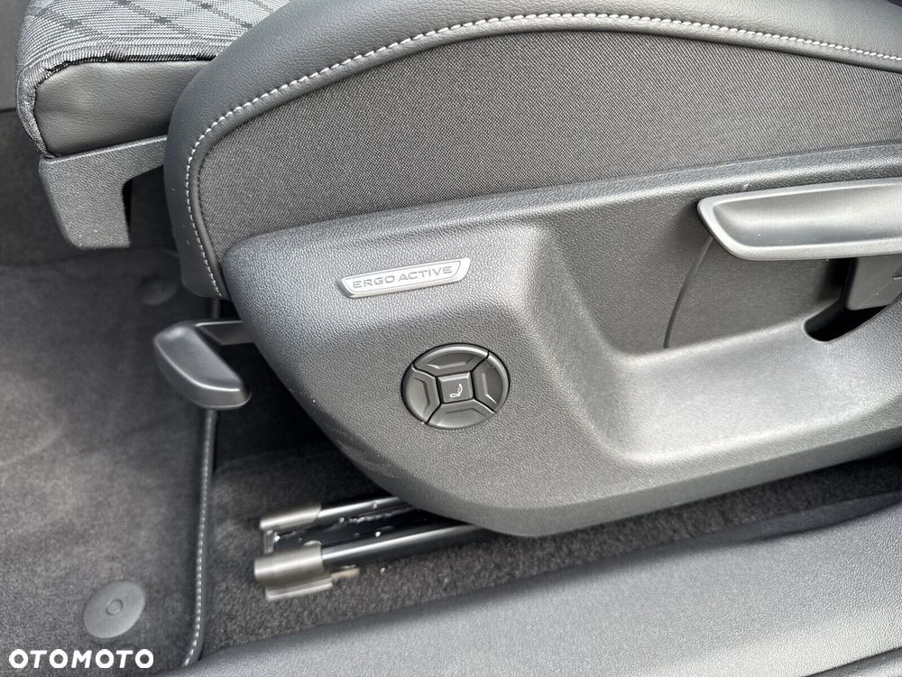 Volkswagen Tiguan - 25