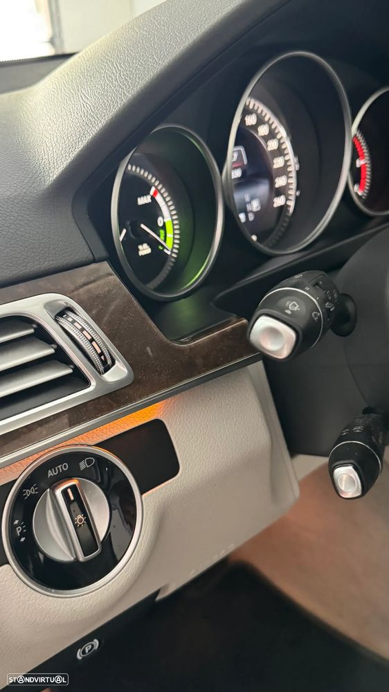 Mercedes-Benz E 300 Bluetec Hybrid Elegance - 21