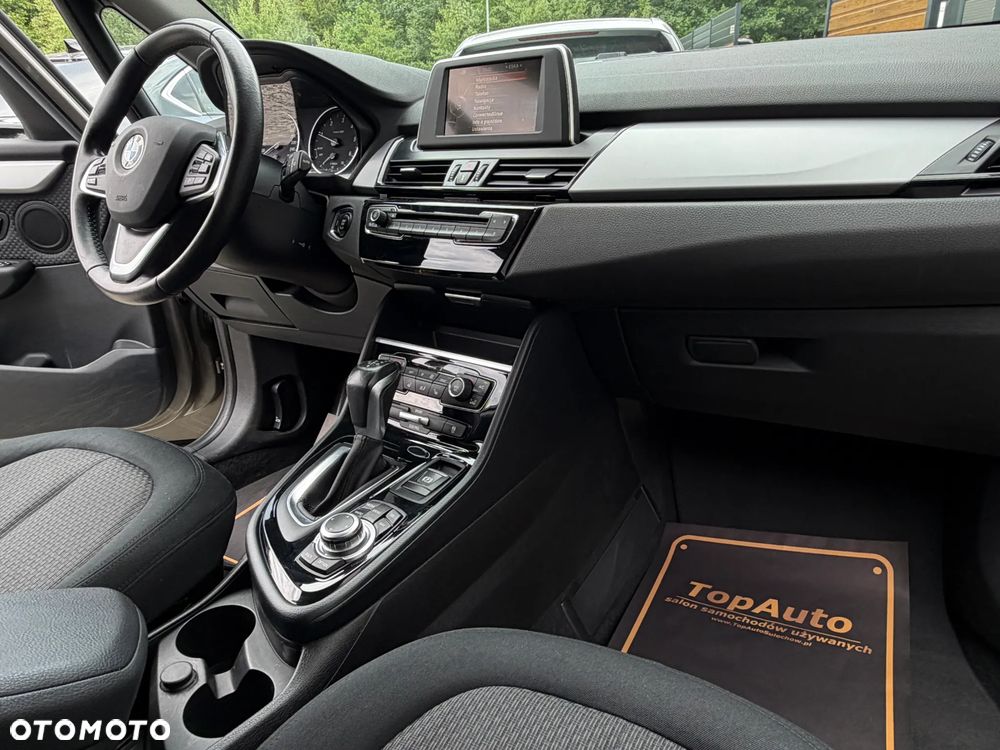 BMW Seria 2 218d Sport-Aut Advantage - 17