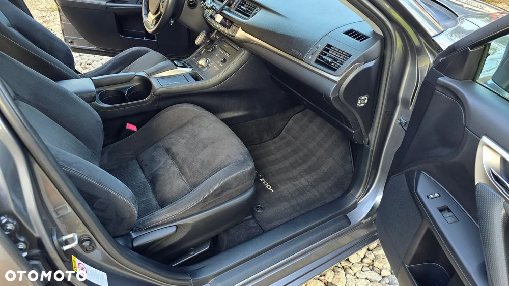 Lexus CT 200h Prestige EU6 - 20