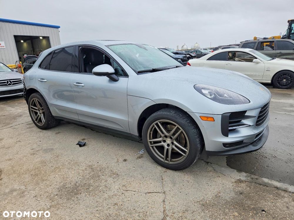Porsche Macan Standard - 4