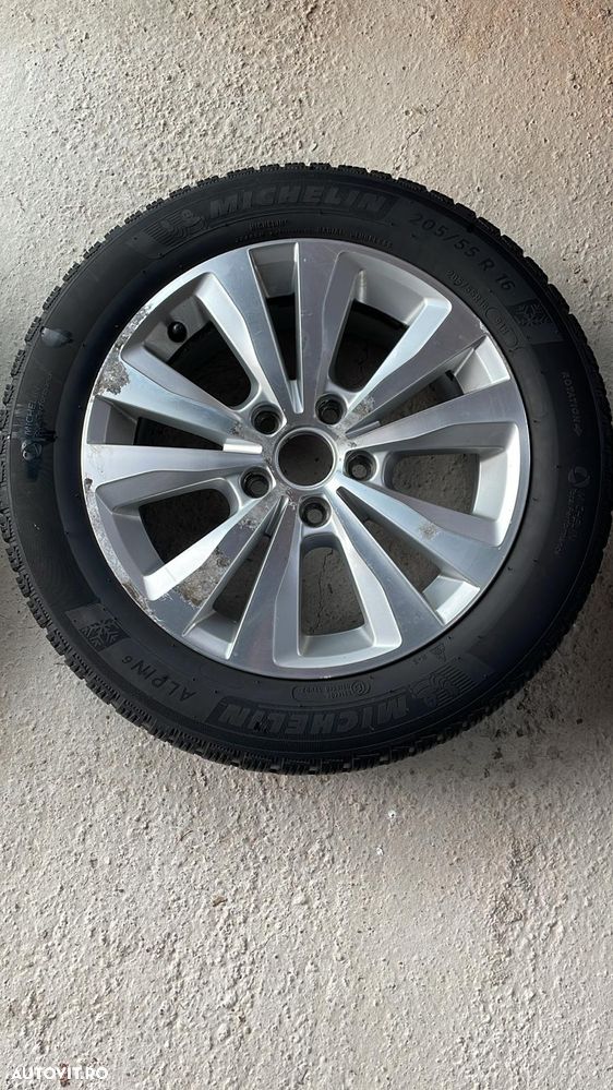 Volkswagen Golf 1.6 TDI DPF BlueMotion Technology Comfortline - 17
