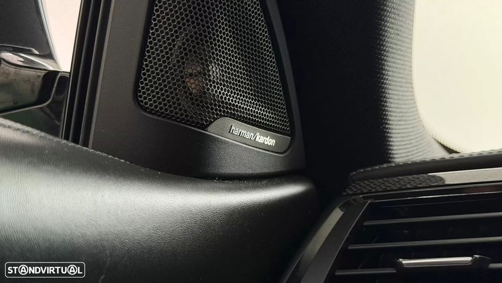 BMW M4 Auto - 33
