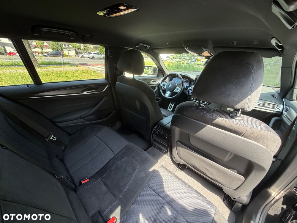 BMW Seria 5 520d xDrive - 12