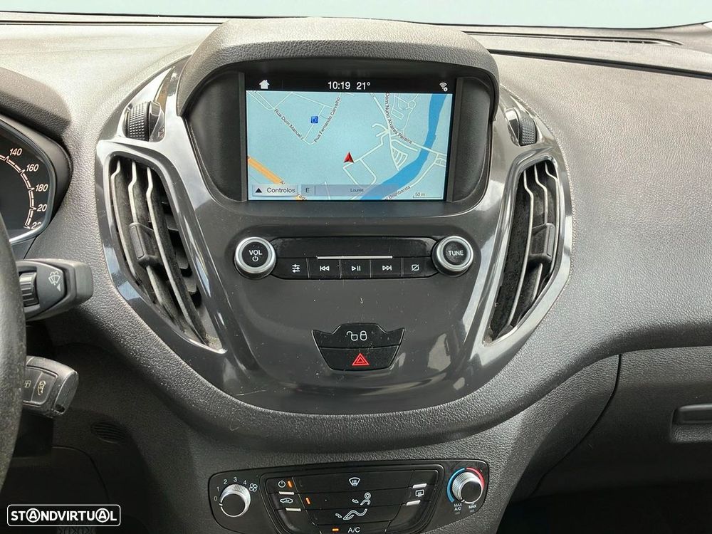 Ford Tourneo Courier 1.0 EcoBoost Titanium - 14