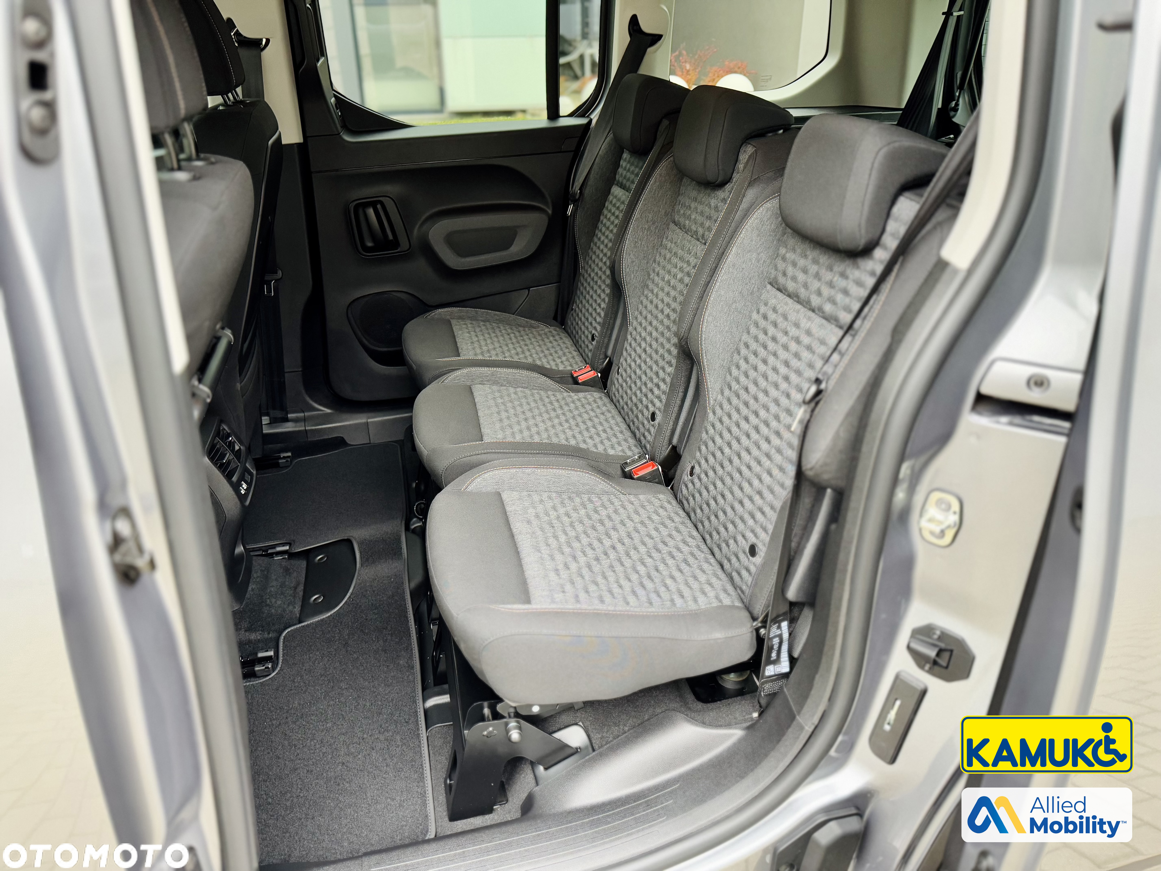 Peugeot Rifter 1.5 BlueHDI Allure Pack S&S - 25