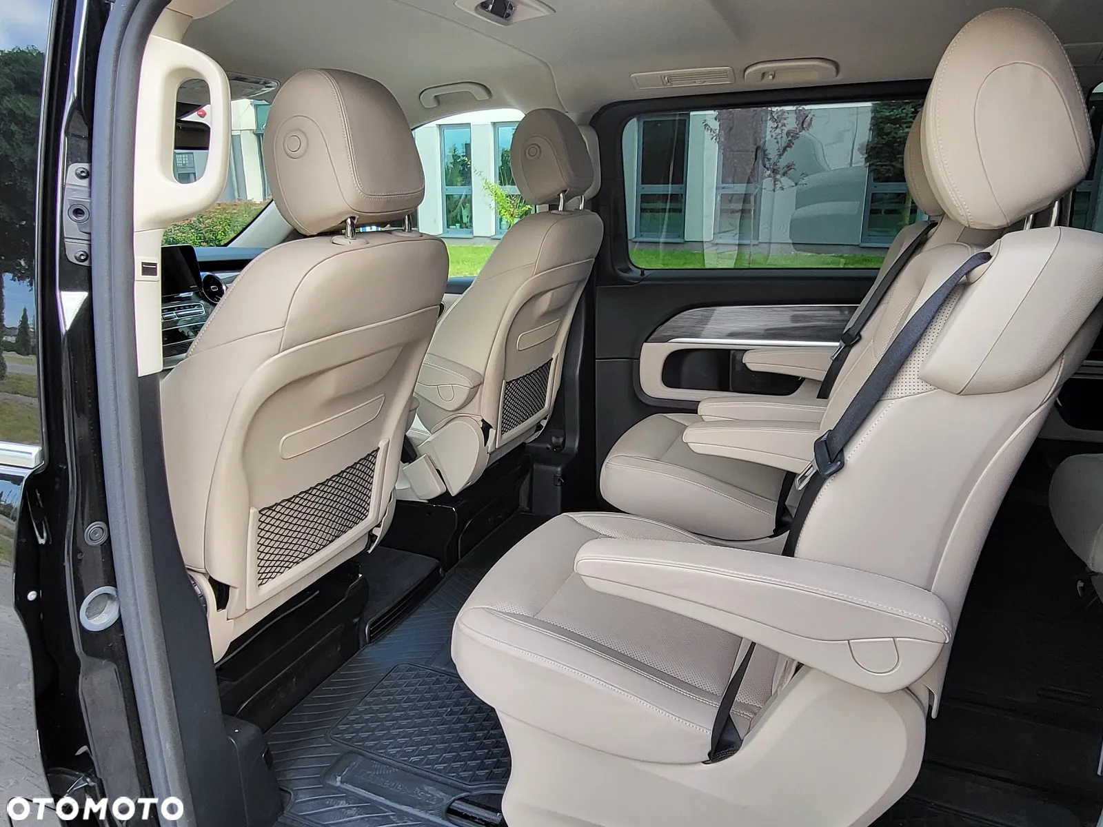 Mercedes-Benz Klasa V 300 d 4-Matic Exclusive 9G-Tronic (d³ugi) - 28