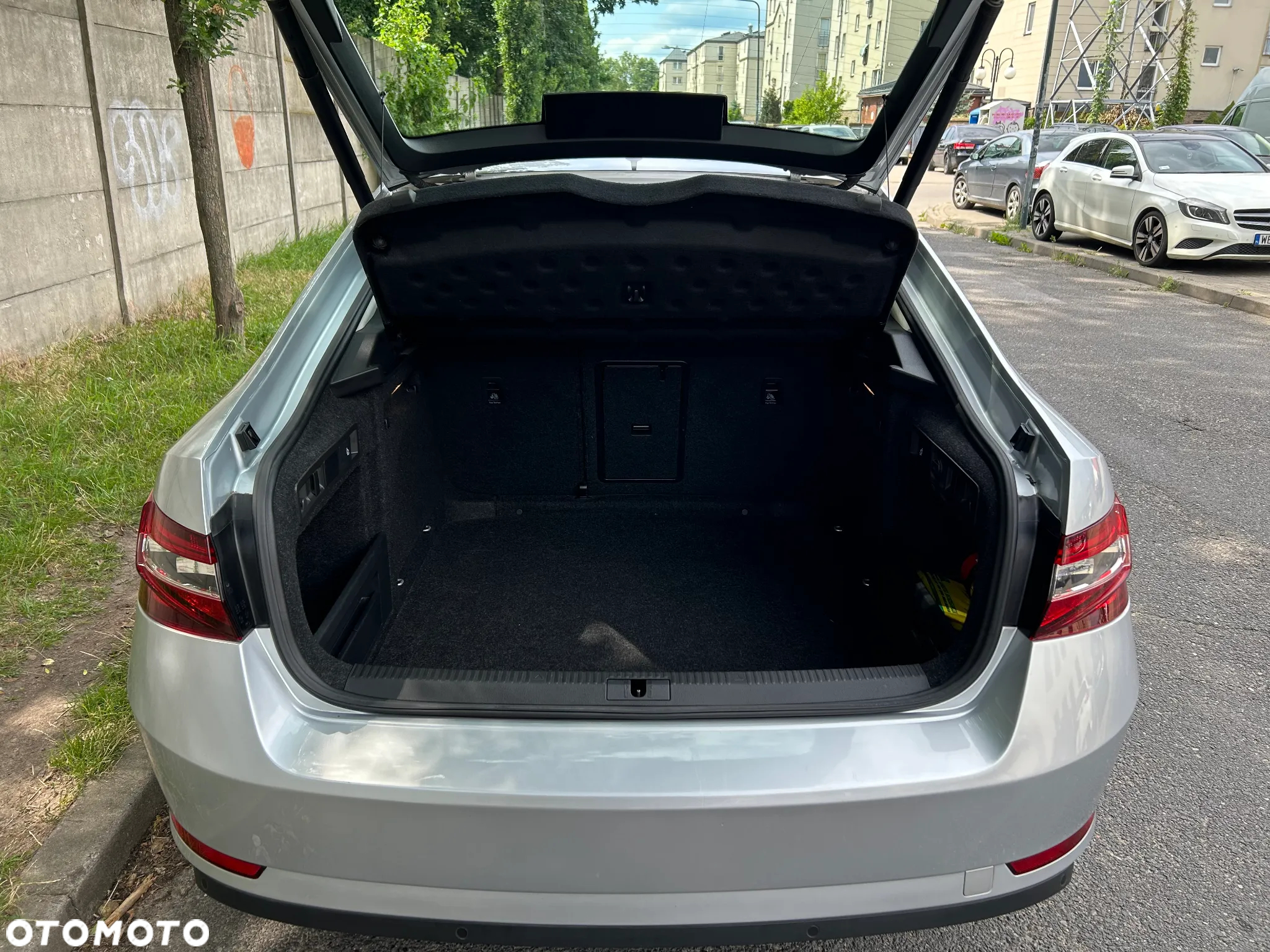 Skoda Superb 1.8 TSI Ambition DSG - 18