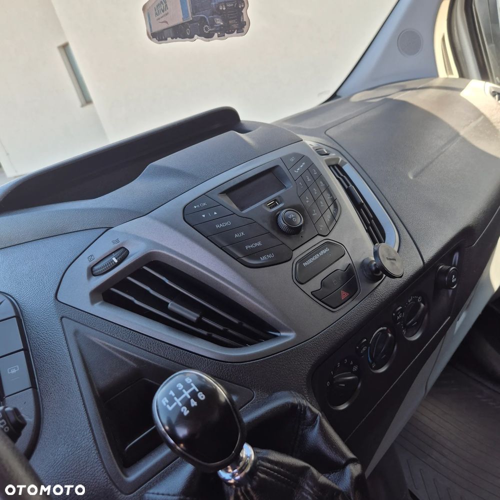 Ford Transit Custom - 11