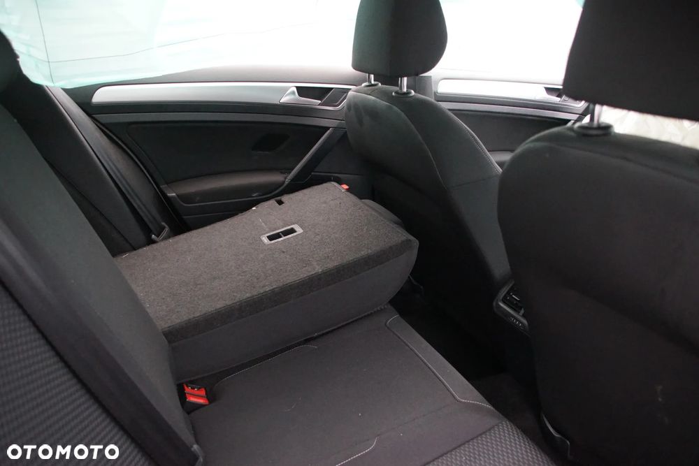 Auto na części - Volkswagen Golf VII Lift 1.0 TSI 115 KM DKRF UDM LB7W 2020R Silnik Skrzynia Drzwi Błotnik Zderzak Klapa Lampa Lusterko Klamka Szyba Deska Kokpit Sterownik Moduł Czujnik Licznik Wyświetlacz Panel Kierownica - 17